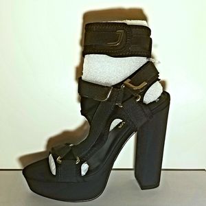 High Heel Shoes - Fashion Nova - Size 6.5 - Never Worn -New No Tags